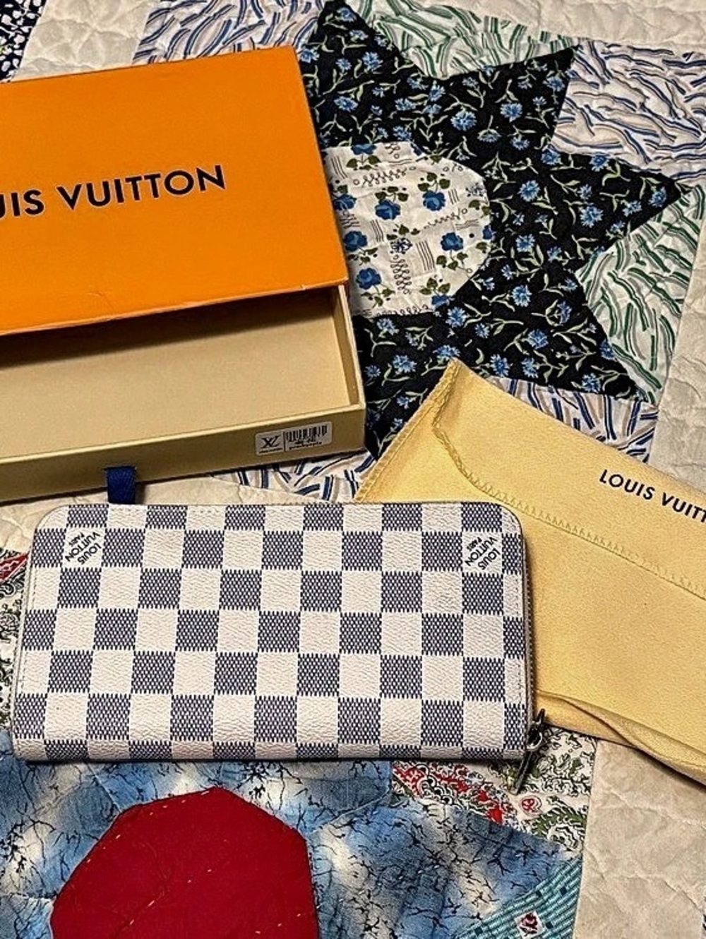 Designer Inspired Zippy Wallet White & Blue